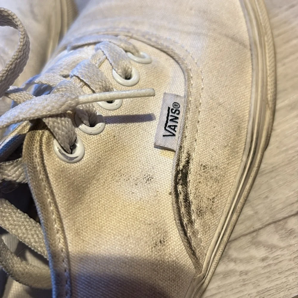 Vans White Canvas Sneakers Classic Low-Top Design Women’s 8 / men’s 6.5 - Picture 5 of 11